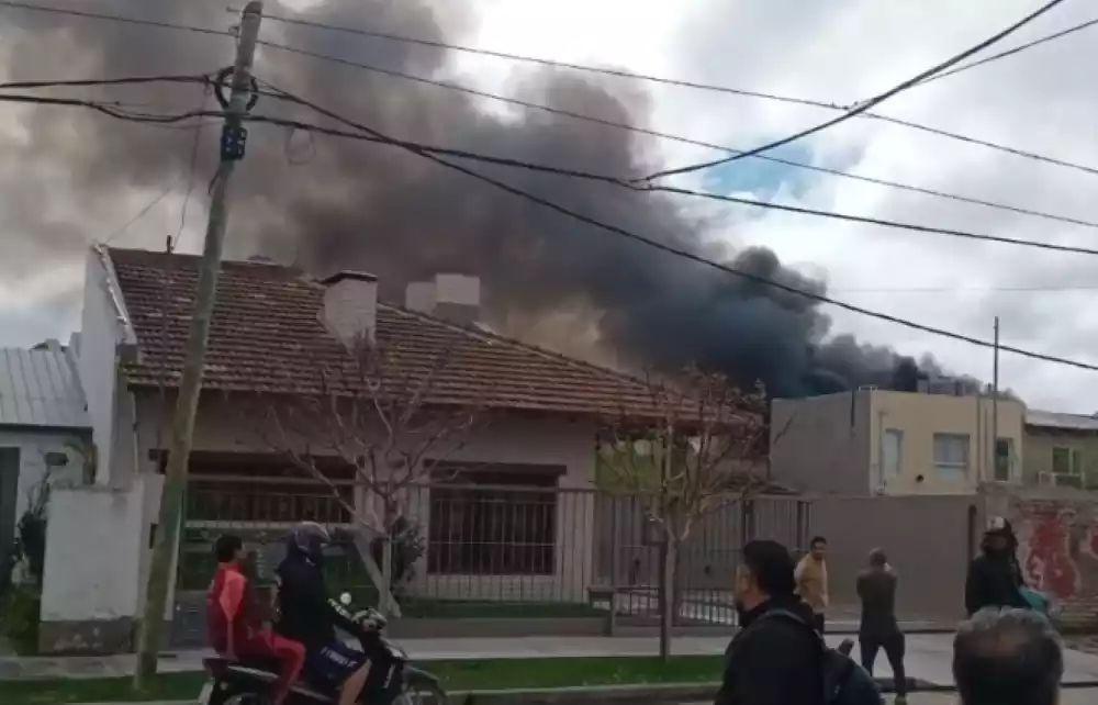 EXPLOSION