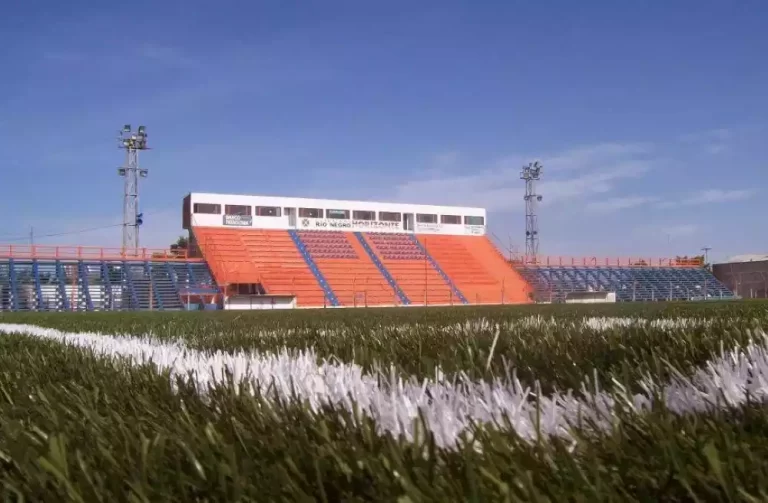 estadio luis maiolino general roca deportivo roca